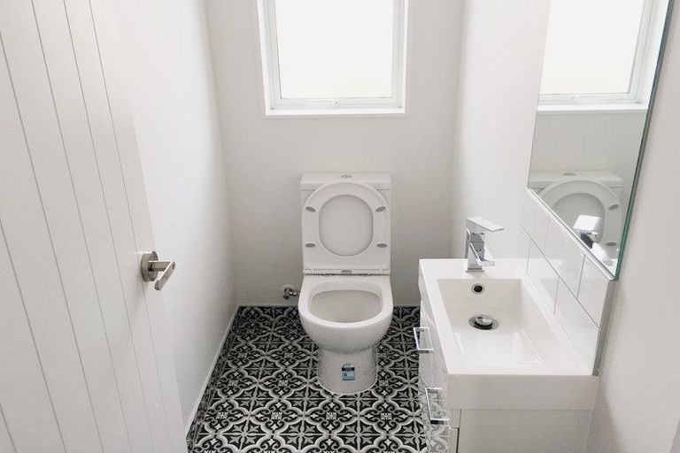 Photo of property in 7 Aporo Drive, Kumeu, 0810