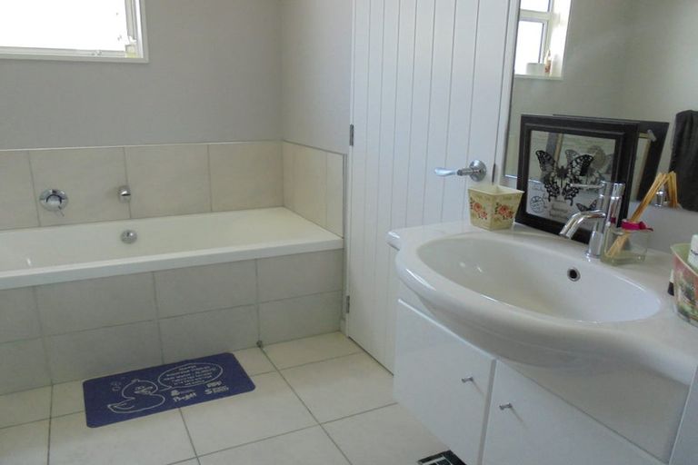 Photo of property in 25 Brookwater Avenue, Northwood, Christchurch, 8051