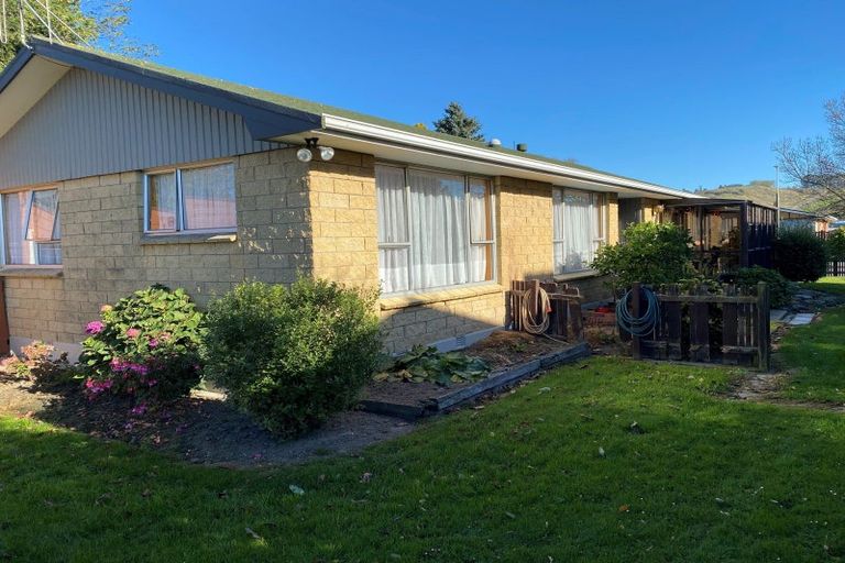 Photo of property in 2 Otter Street, Oamaru North, Oamaru, 9400