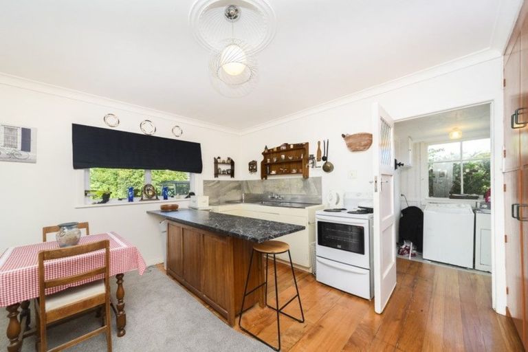 Photo of property in 39 Aberdeen Avenue, Takaro, Palmerston North, 4412