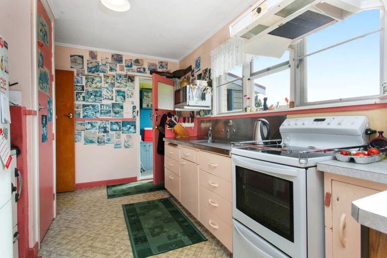 Photo of property in 25 Young Street, Morrinsville, 3300