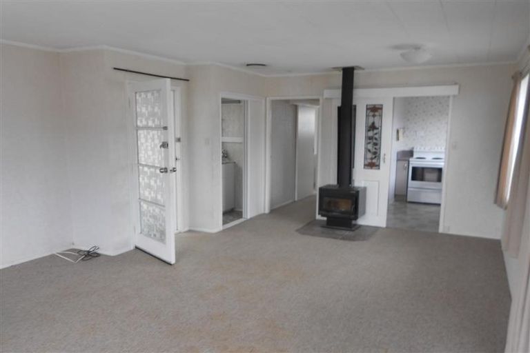 Photo of property in 2/311 Carrington Street, Vogeltown, New Plymouth, 4310