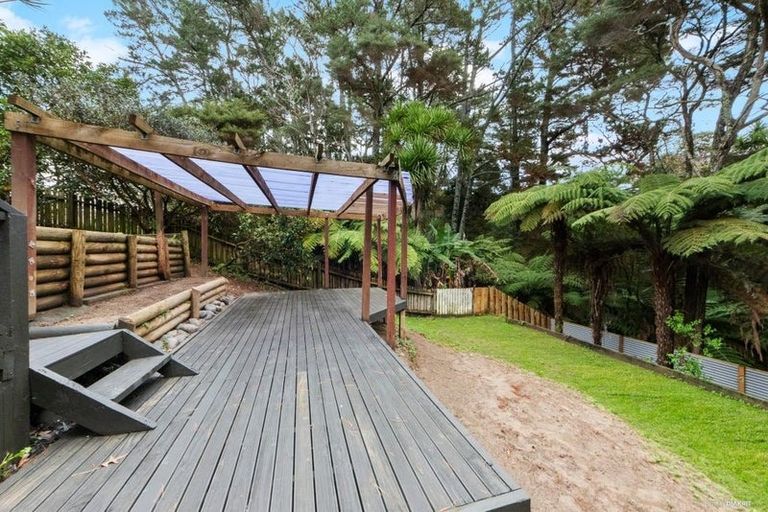 Photo of property in 27 Claverdon Drive, Massey, Auckland, 0614