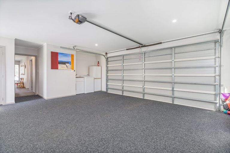 Photo of property in 15 Admiral Drive, Cooks Beach, Whitianga, 3591