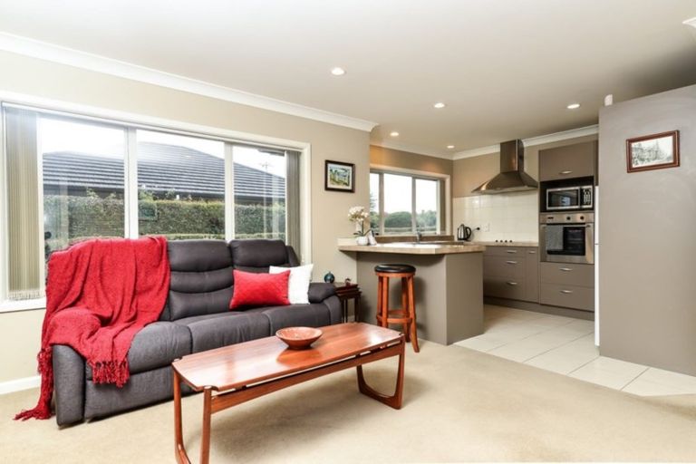 Photo of property in 5 Walter Court, Cambridge, 3434