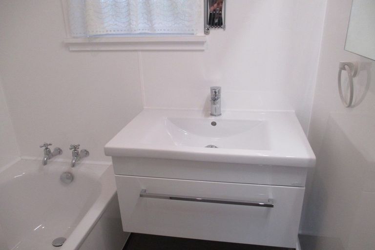 Photo of property in 26 Parkland Crescent, Terrace End, Palmerston North, 4410