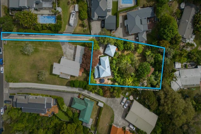 Photo of property in 4a Pounamu Avenue, Greenhithe, Auckland, 0632