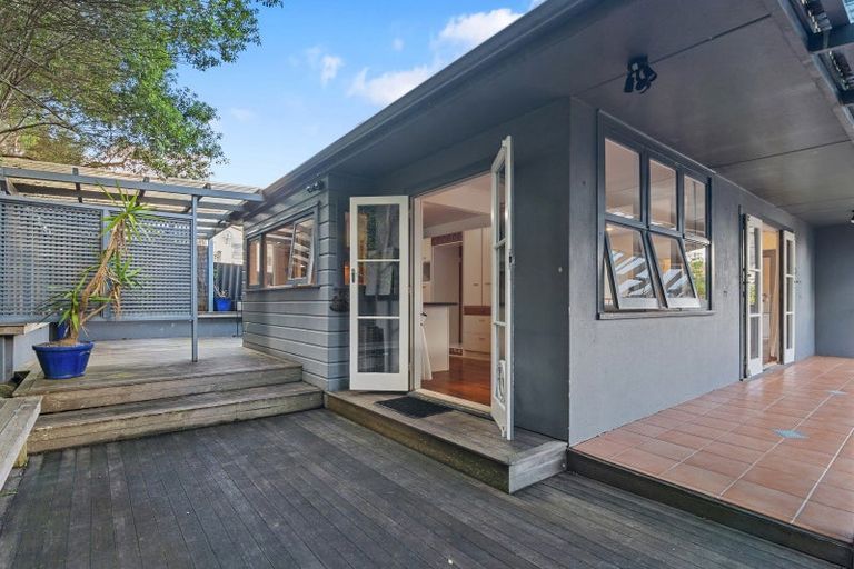 Photo of property in 29a Auld Street, Torbay, Auckland, 0630