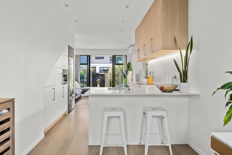 Photo of property in 2/445 Hibiscus Coast Highway, Orewa, 0931