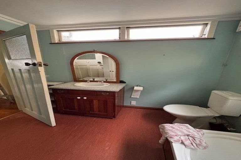 Photo of property in 502 Evans Bay Parade, Hataitai, Wellington, 6021