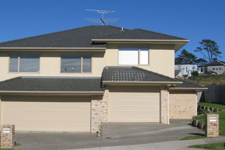 Photo of property in 8 Living Stream Road, Albany Heights, Auckland, 0632