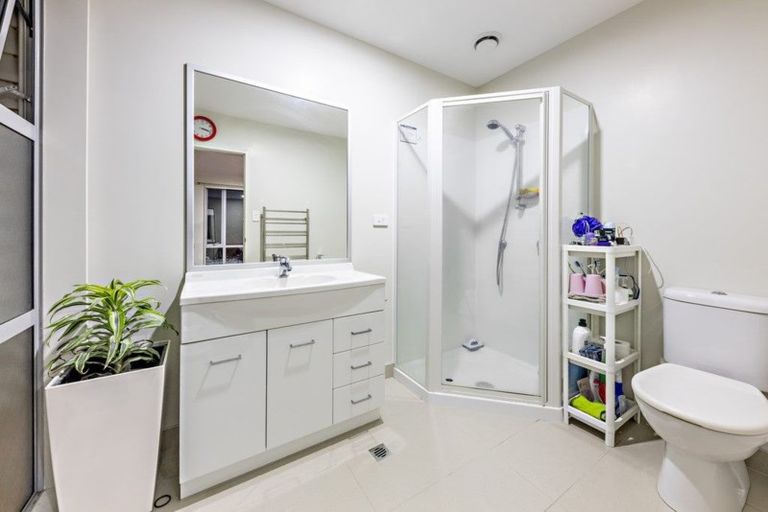 Photo of property in 65 Popokatea Drive, Takanini, 2112