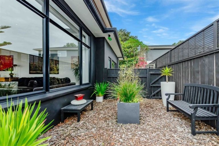 Photo of property in 1b Arawa Street, Raumati Beach, Paraparaumu, 5032