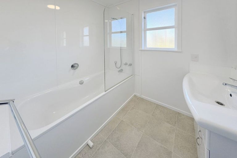 Photo of property in 20 Blake Street, Porangahau, 4293