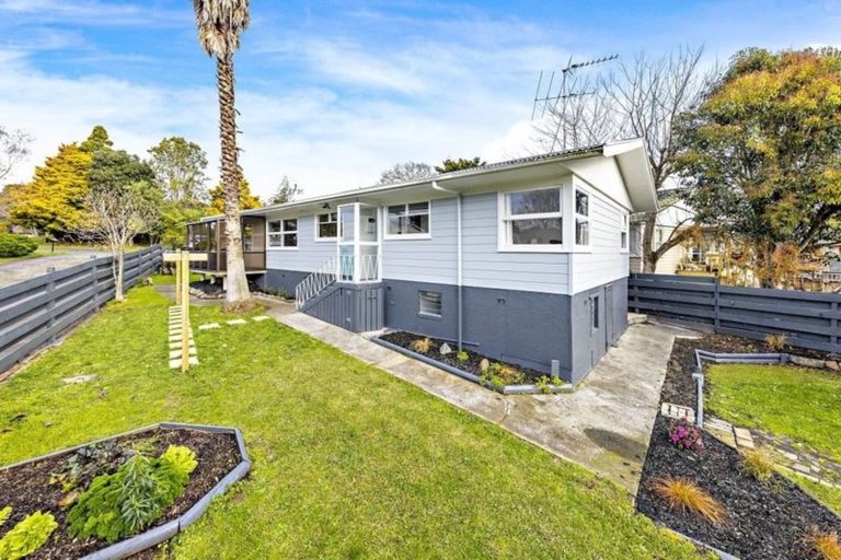 Photo of property in 6 Lawrence Crescent, Hillpark, Auckland, 2102