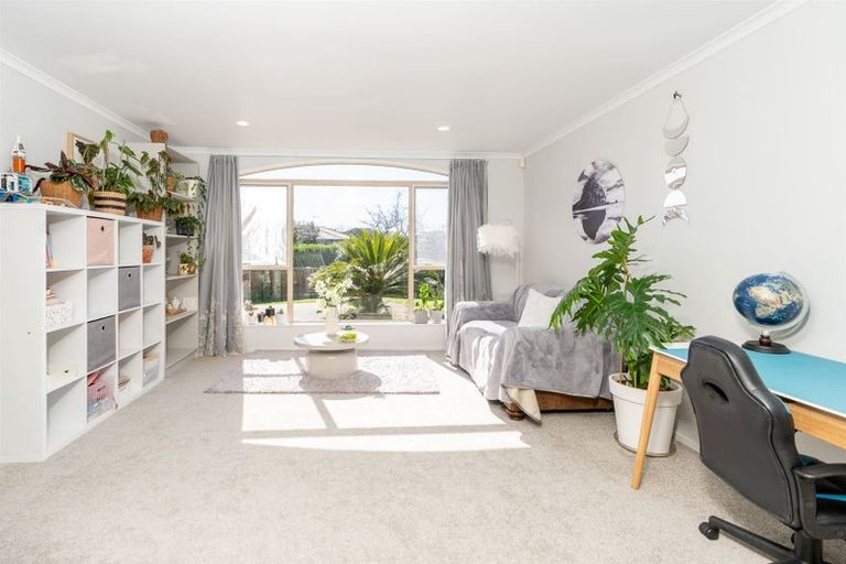 Photo of property in 12 Tarrango Way, Rototuna, Hamilton, 3210