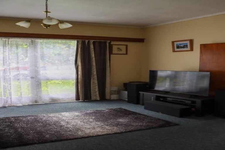 Photo of property in 9 Harris Road, Mount Wellington, Auckland, 1051