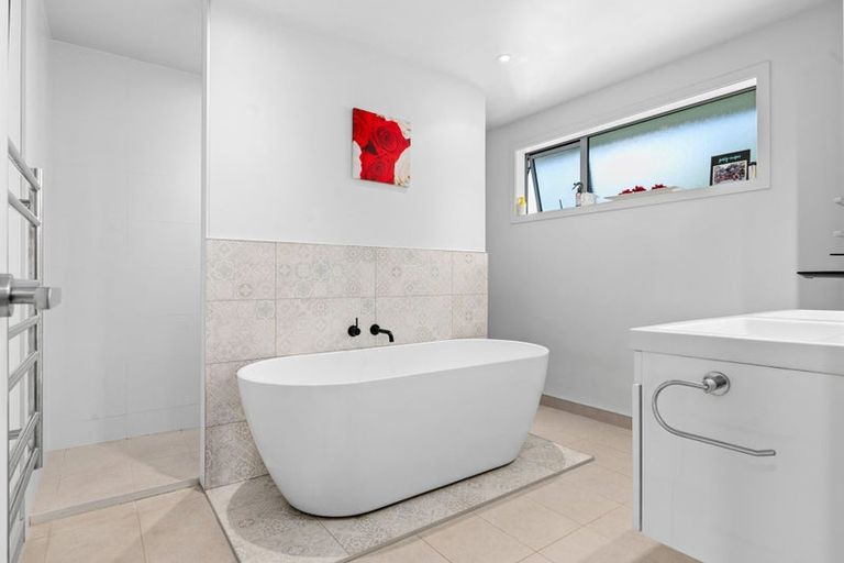 Photo of property in 21 Oldfield Court, Huntington, Hamilton, 3210