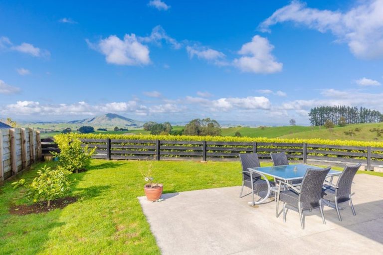 Photo of property in 212 Te Tahi Road, Puketotara, Pirongia, 3876