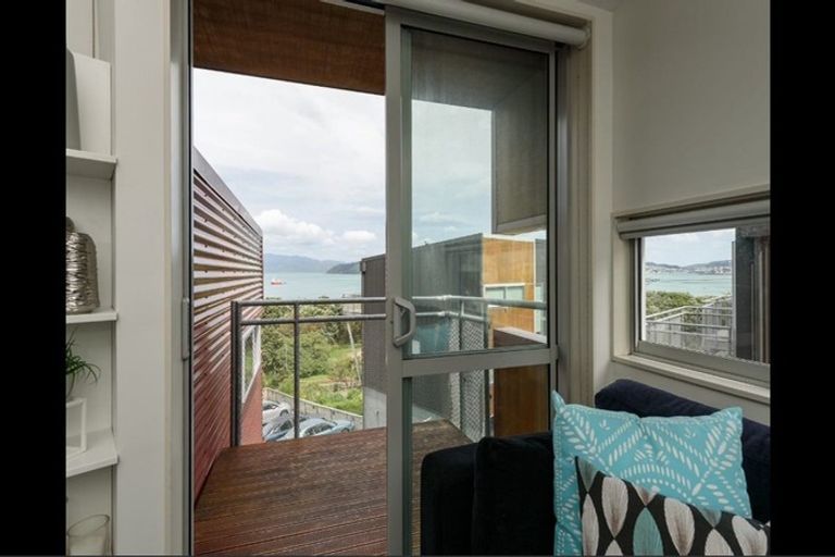 Photo of property in 8/2 Onslow Road, Khandallah, Wellington, 6035