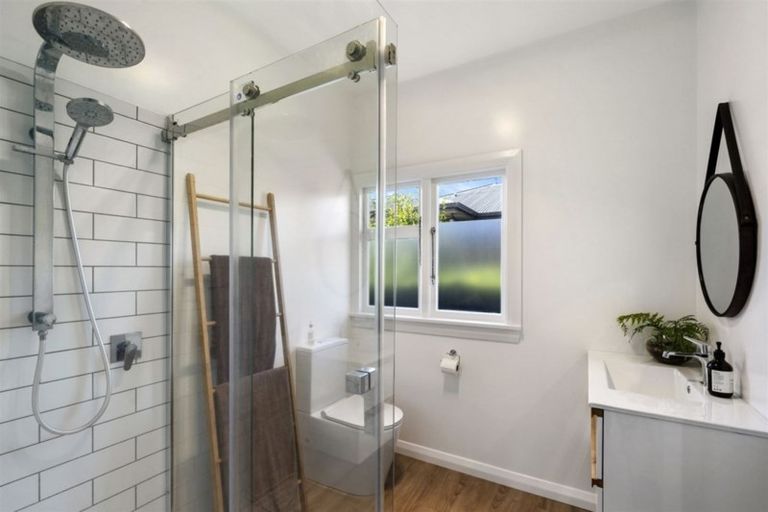 Photo of property in 70 Mayfield Avenue, Mairehau, Christchurch, 8013