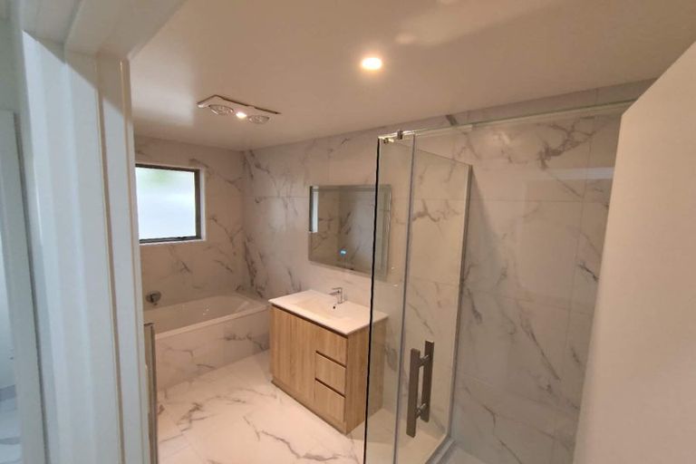 Photo of property in 6d Twin Court, Albany, Auckland, 0632