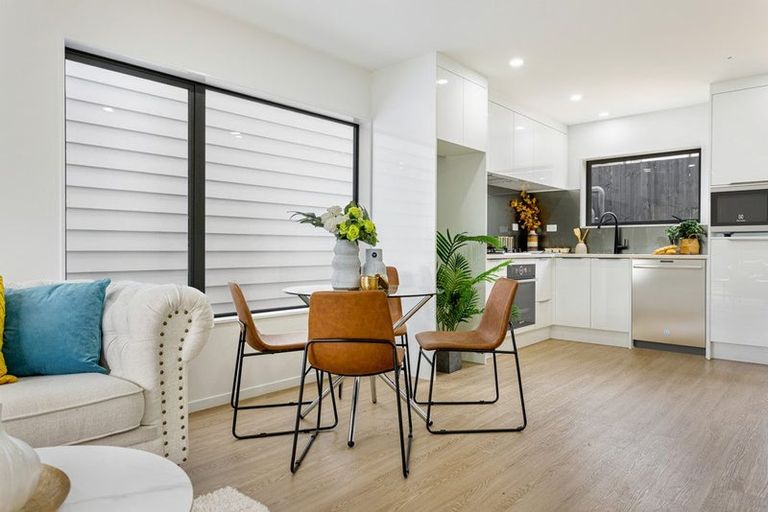 Photo of property in 5/20 Metcalfe Road, Ranui, Auckland, 0612