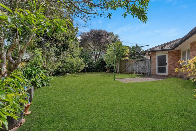 Photo of property in 60 Wattle Farm Road, Wattle Downs, Auckland, 2103