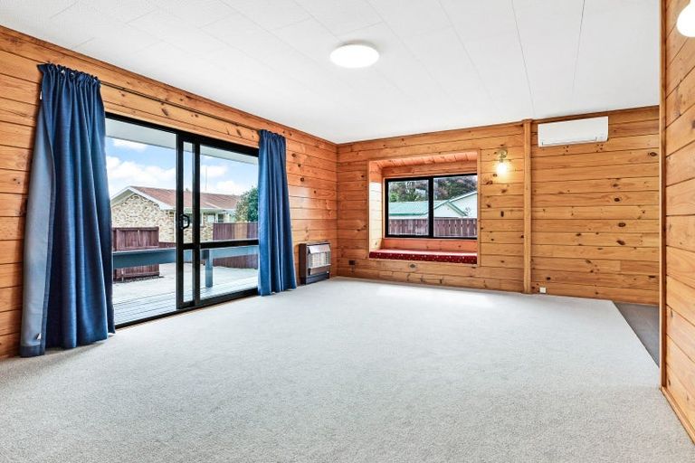 Photo of property in 50 Heath Street, St Andrews, Hamilton, 3200