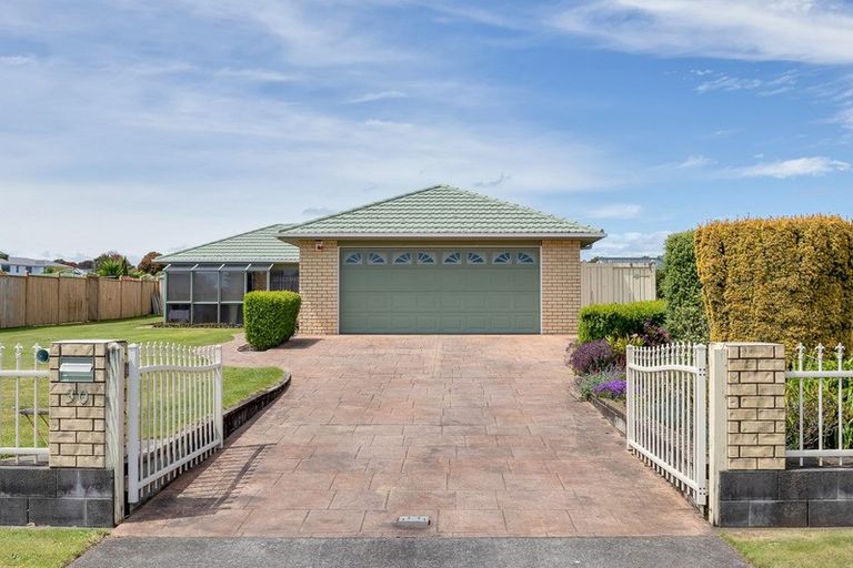Photo of property in 30 Bayly Street, Waitara, 4320