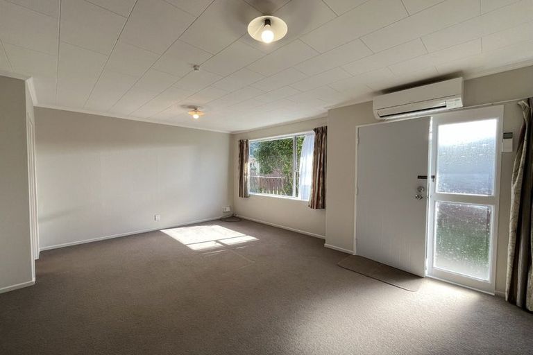 Photo of property in 11a Karamu Crescent, Wainuiomata, Lower Hutt, 5014