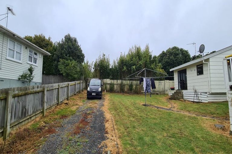 Photo of property in 11 Kirton Crescent, Manurewa, Auckland, 2102