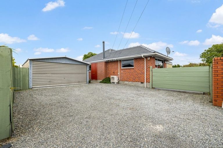 Photo of property in 16 Leacroft Street, Bishopdale, Christchurch, 8053