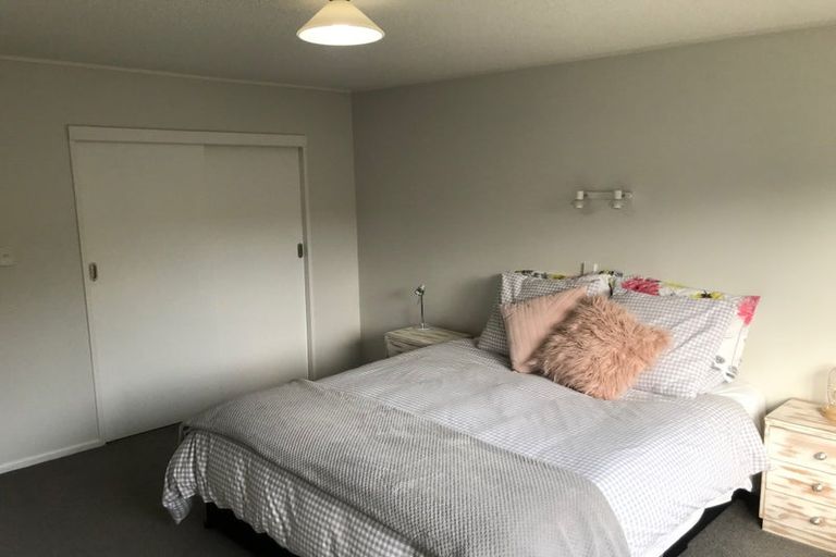 Photo of property in 1/41 Parkvale Road, Karori, Wellington, 6012