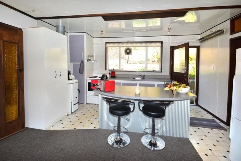 Photo of property in 60 Glen Road, Mornington, Dunedin, 9011