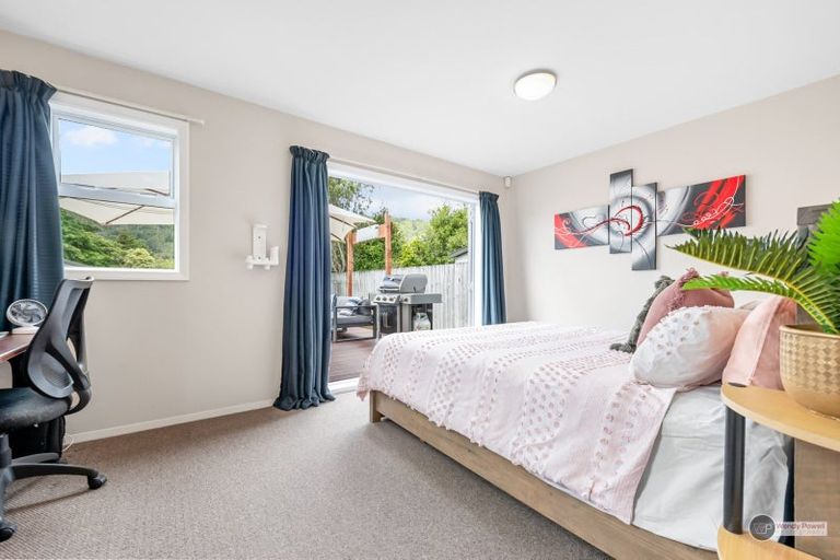 Photo of property in 79 Glen Road, Stokes Valley, Lower Hutt, 5019