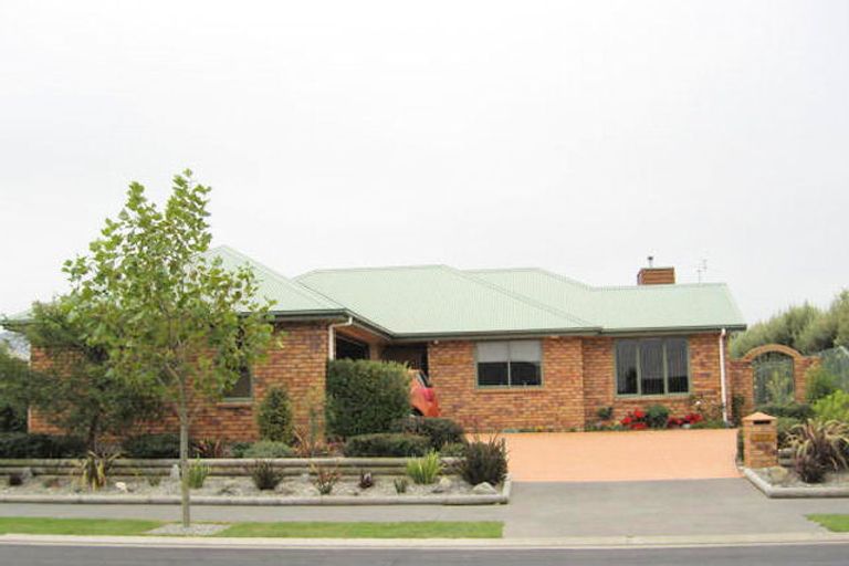 Photo of property in 106 Rolleston Drive, Rolleston, 7614