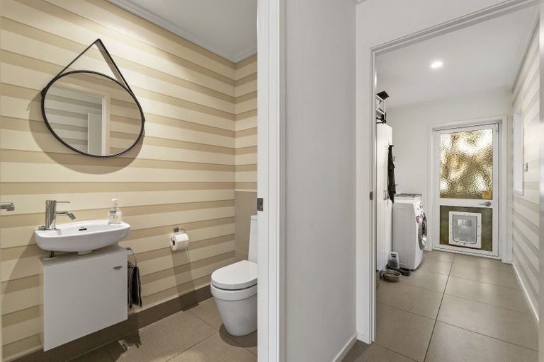 Photo of property in 8 Caldera Close, Pyes Pa, Tauranga, 3112