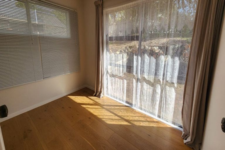 Photo of property in 2/54 Redwing Street, Browns Bay, Auckland, 0630