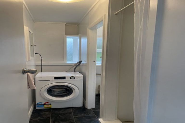 Photo of property in 33 Benares Street, Khandallah, Wellington, 6035