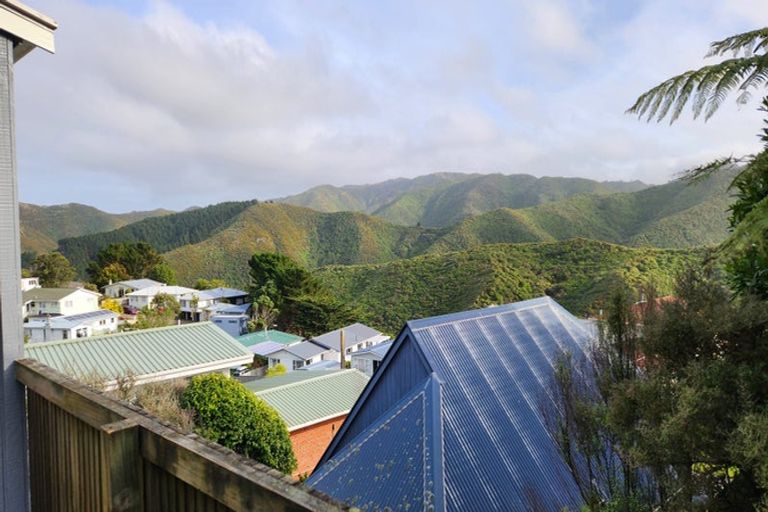 Photo of property in 17 Manitoba Place, Kingston, Wellington, 6021