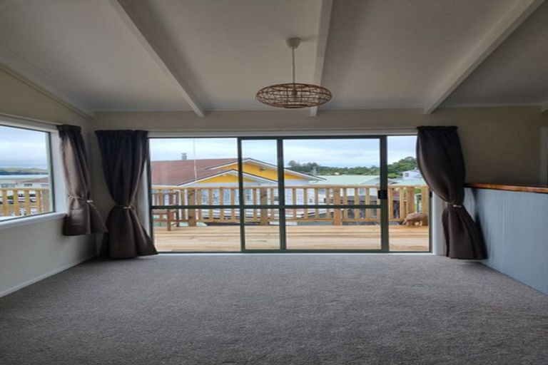 Photo of property in 21 Mariner Cove Road, Tinopai, Matakohe, 0593