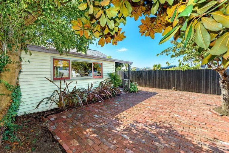 Photo of property in 437 Ferry Road, Woolston, Christchurch, 8023
