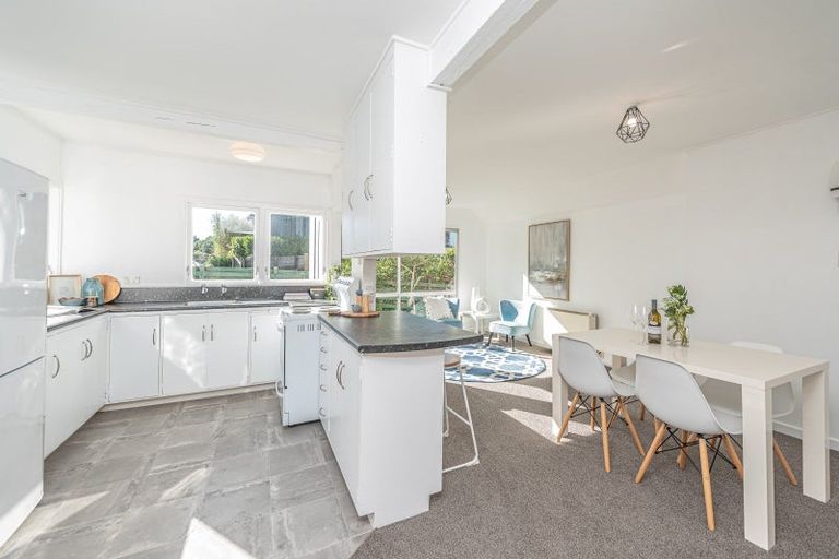 Photo of property in 49 Great North Road, Saint Johns Hill, Whanganui, 4501