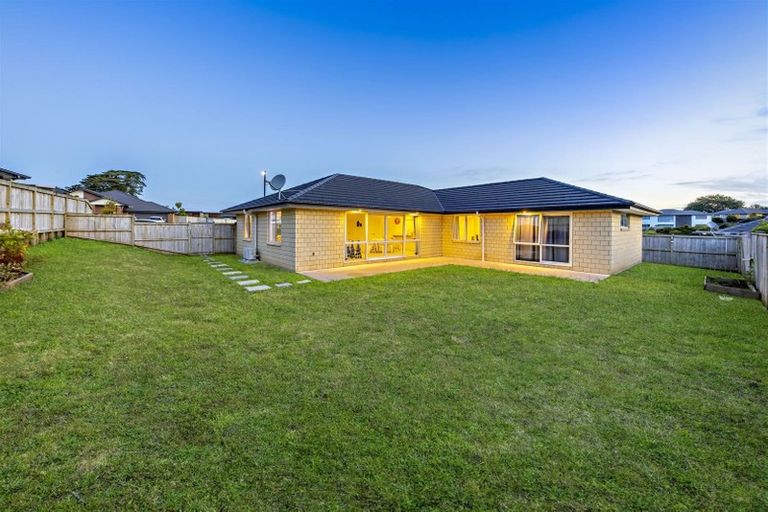 Photo of property in 15 Hillpark Drive, Pokeno, 2402