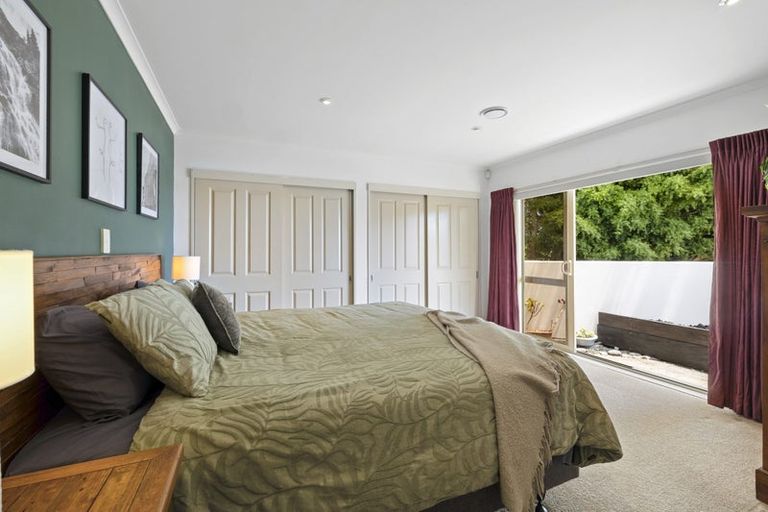 Photo of property in 1 Orlando Close, Frankleigh Park, New Plymouth, 4310