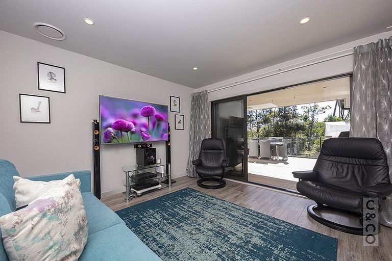 Photo of property in 22c Sunnyvale Road, Swanson, Auckland, 0614