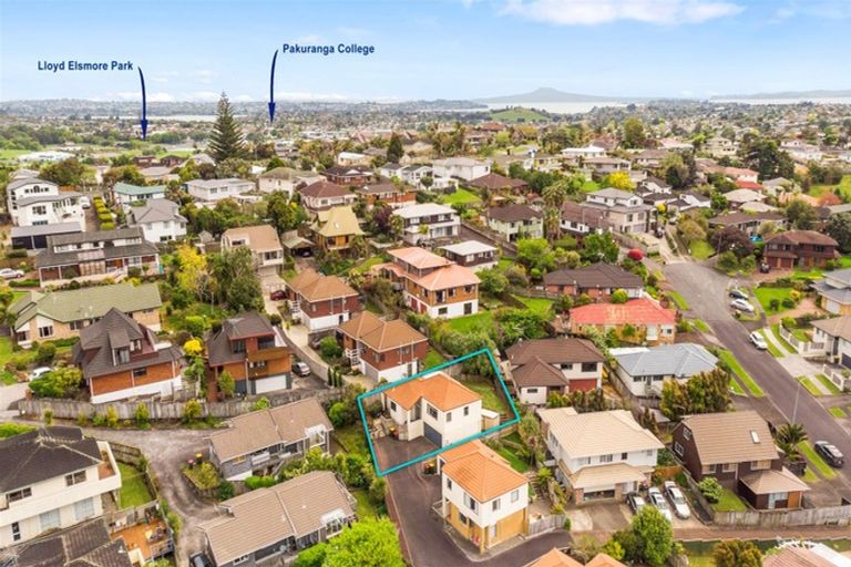 Photo of property in 1/8 Kells Place, Botany Downs, Auckland, 2010