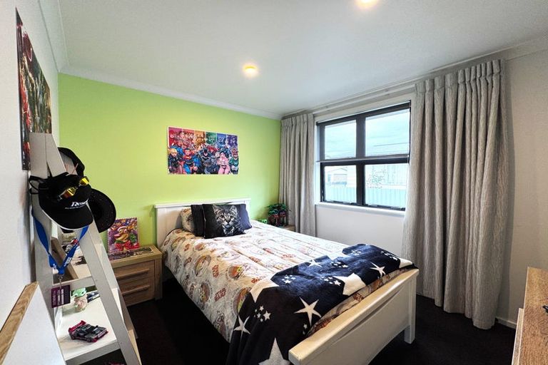 Photo of property in 110 Ruamahanga Crescent, Terrace End, Palmerston North, 4410