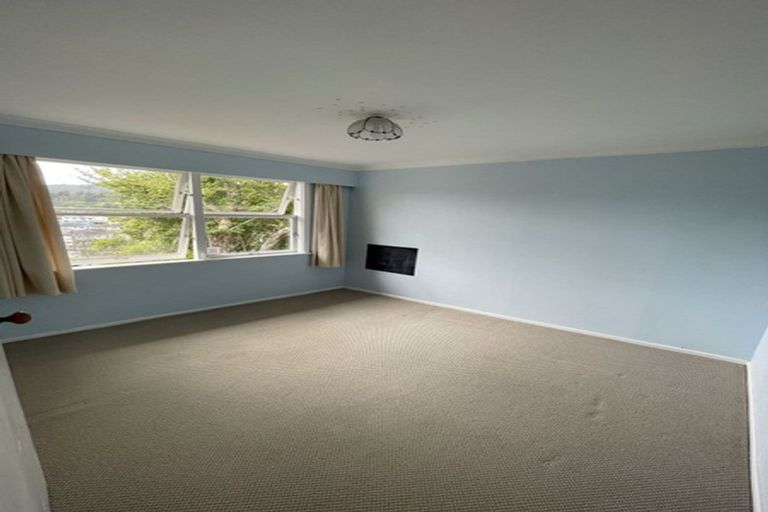 Photo of property in 370 George Street, Stokes Valley, Lower Hutt, 5019